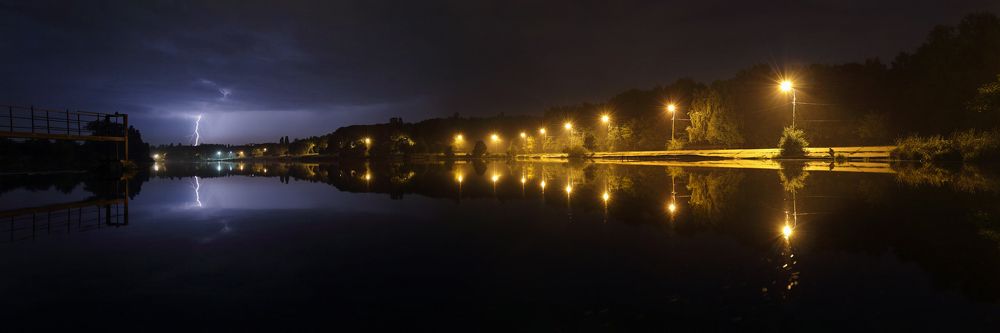 Созерцатель гроз (Contemplator of thunderstorms)