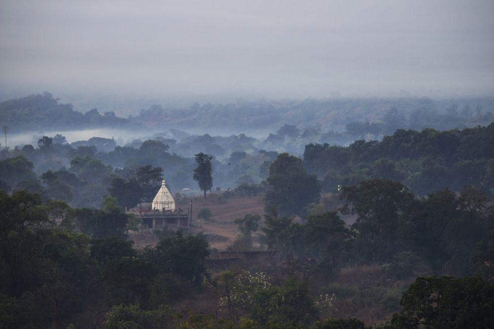 MISTY MORNING