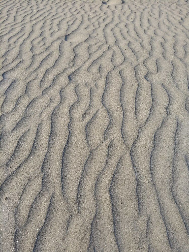 White waves