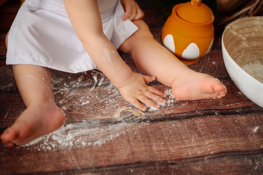 Юный поваренок