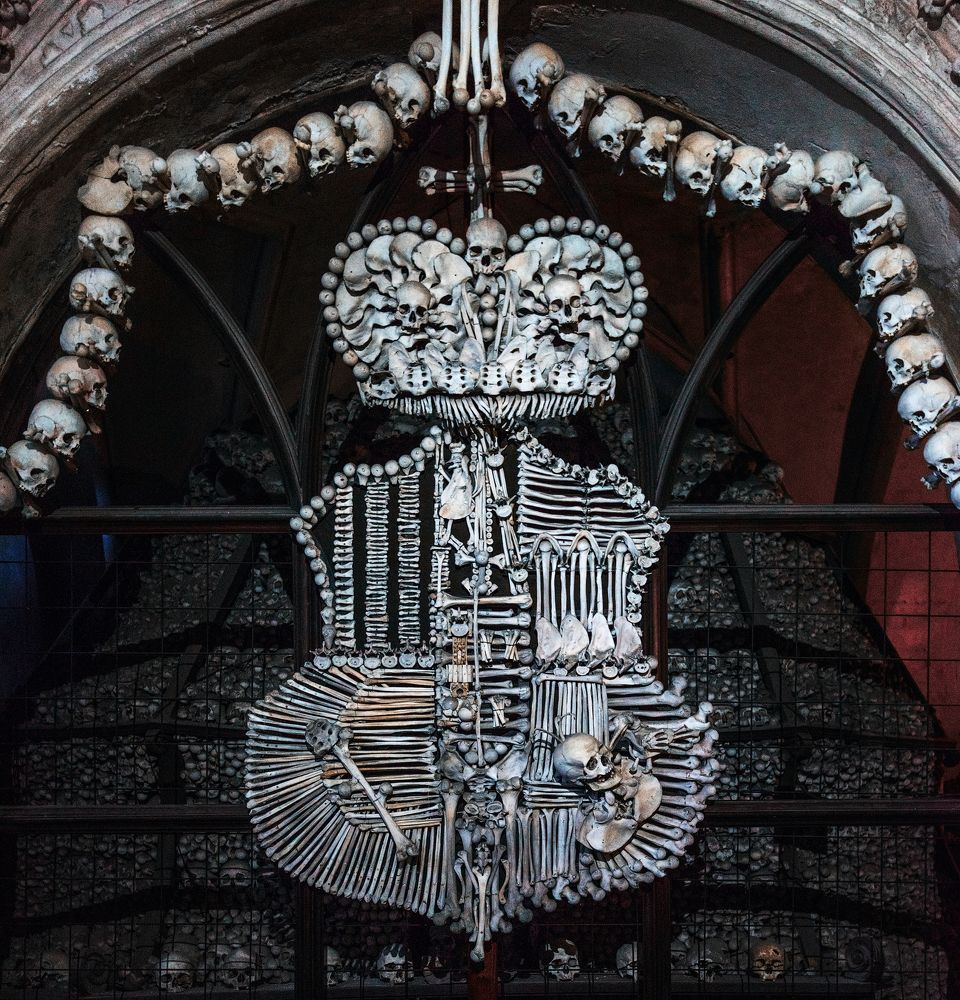 THE FAMILY CREST OF SCHWARZENBERG, SEDLEC OSSUARY
