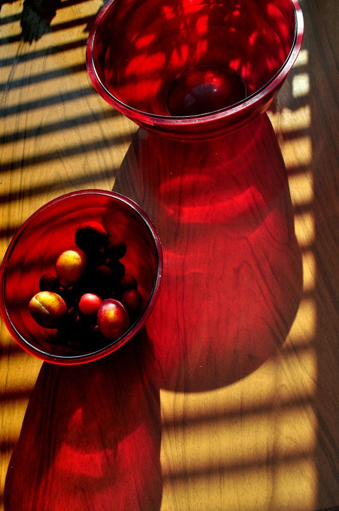 Натюрморт в красных тонах