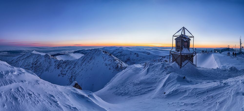 Восход солнца на 2925 м.