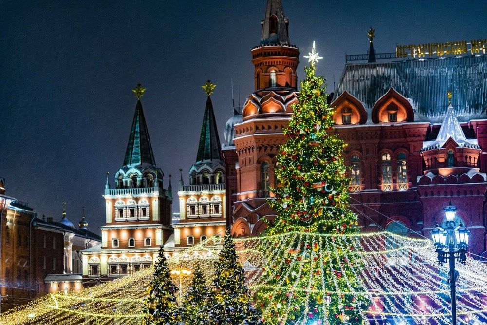 Манежная площадь перед Новым годом
