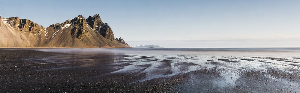 Waking up in front of Vestrahorn