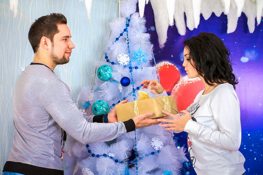 Любовь это - Дарить подарки!