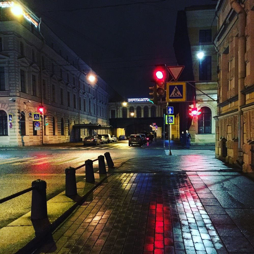 Огни Почтамтской улицы