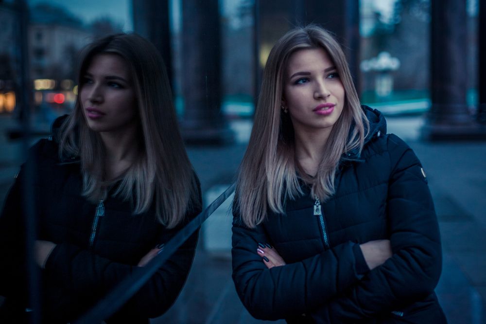 В отражении