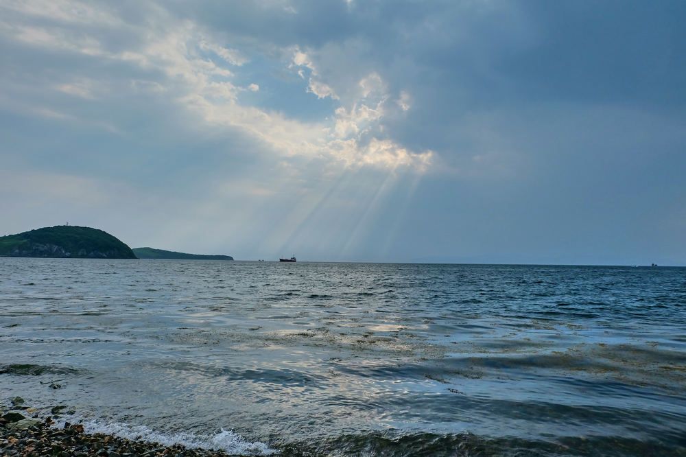 Луч солнца золотого