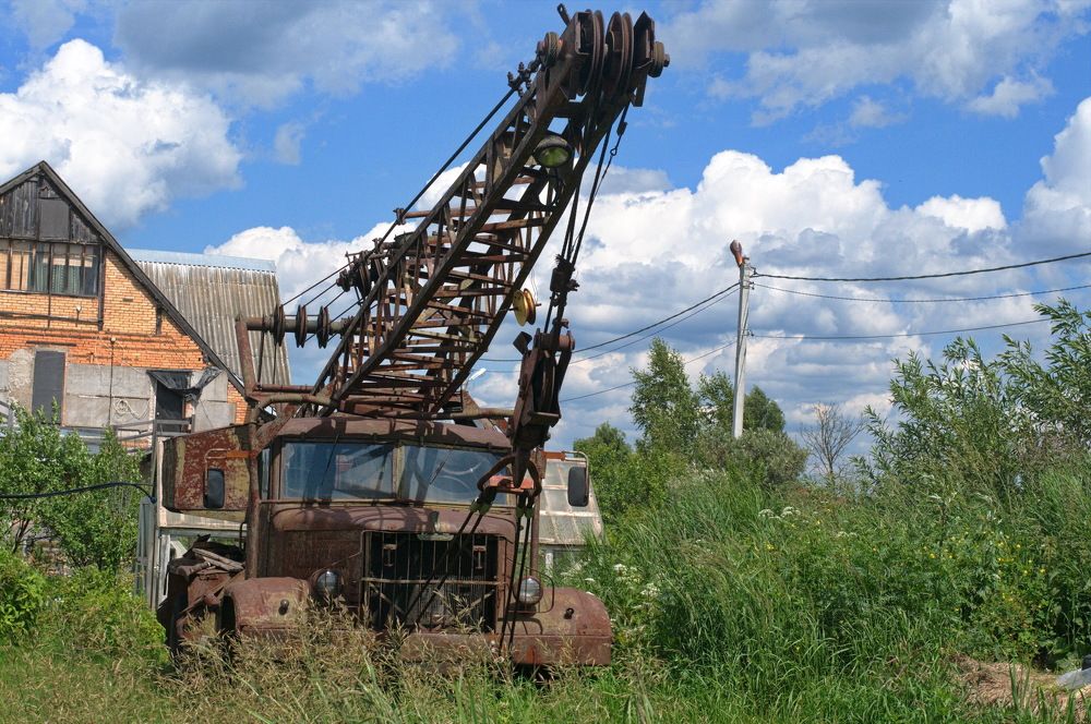 Старый кран.