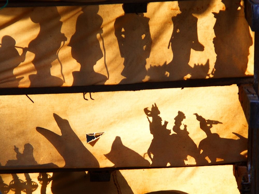 Shadow puppets