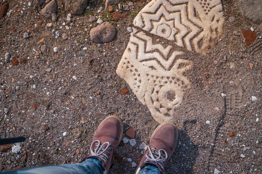 Симметрия под ногами