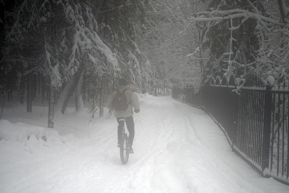 Кручу-кручу-кручу педали, кручу...
