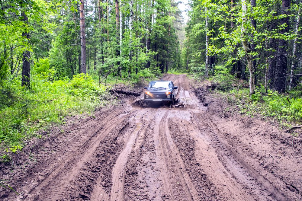 К карстовым озёрам.