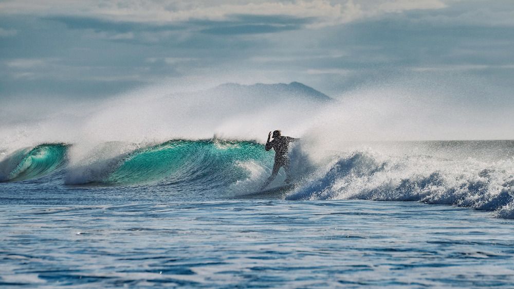 Танцы на волнах. Dancing on the waves.