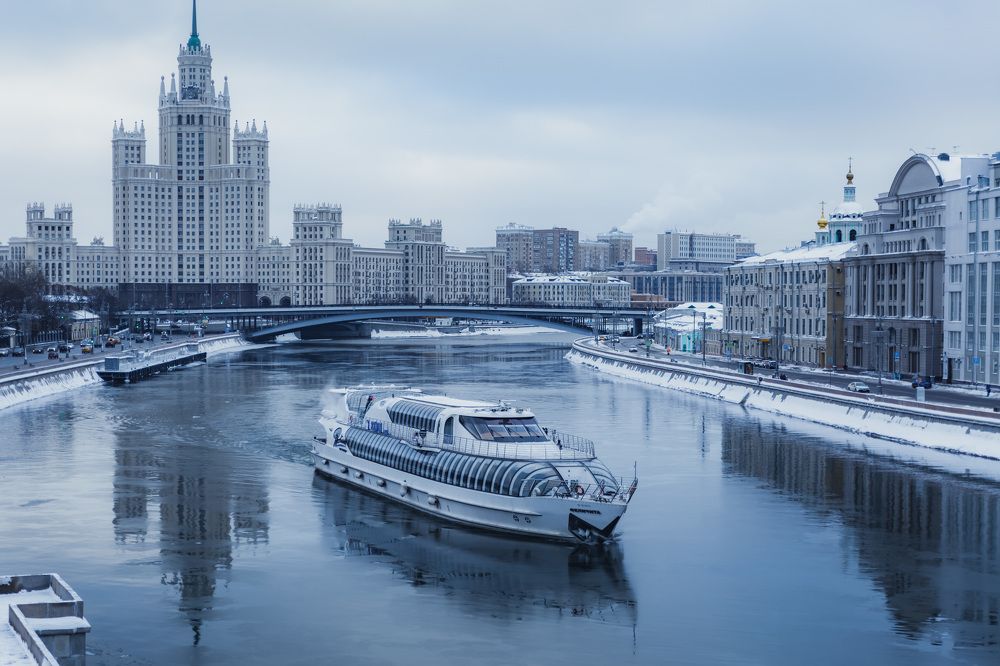 Уплыву