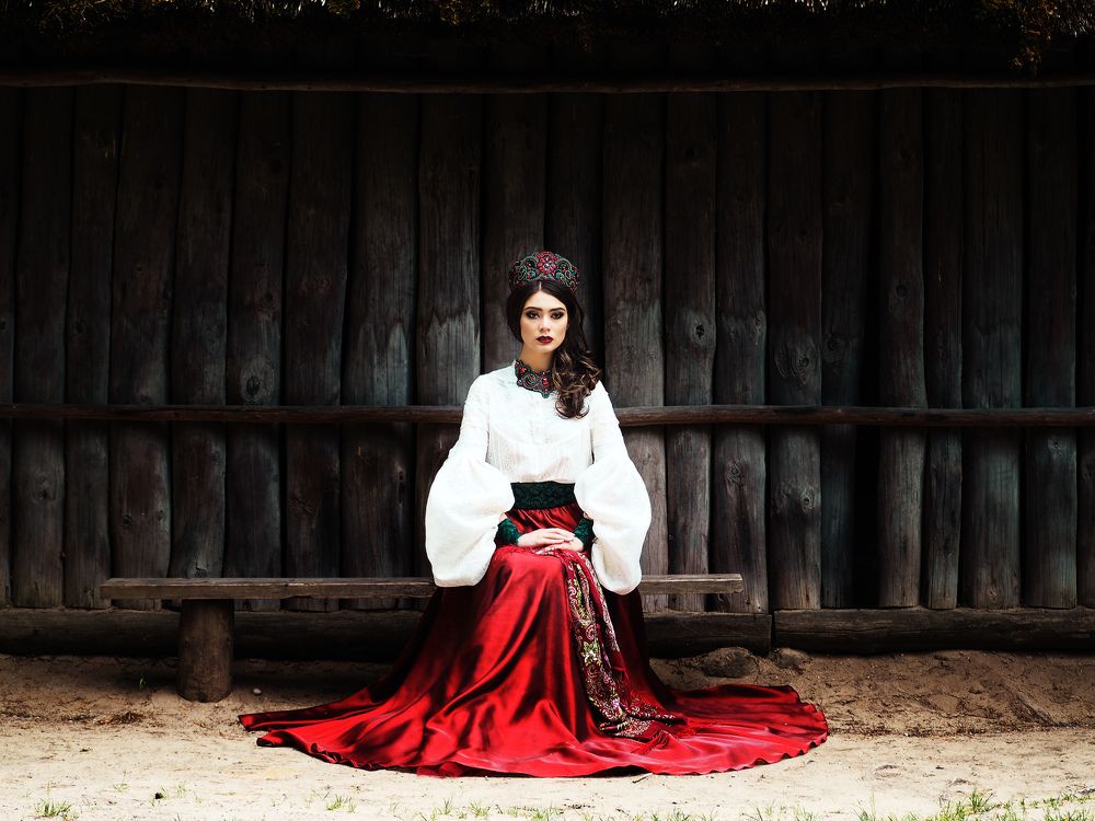 На завалинке