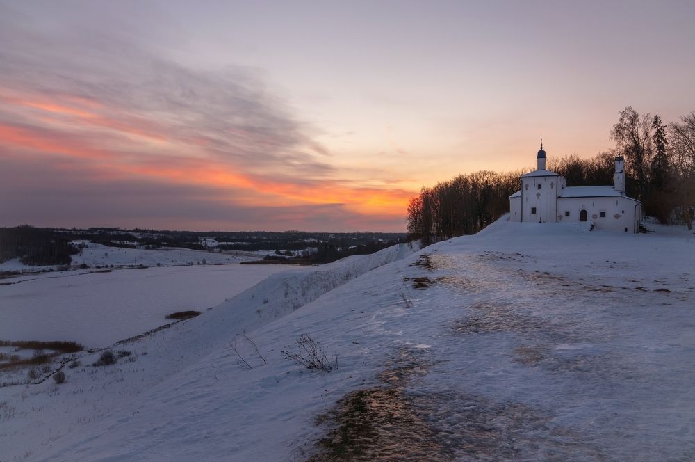 Зима в Изборске.