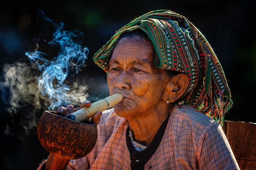 Old lady from Bagan