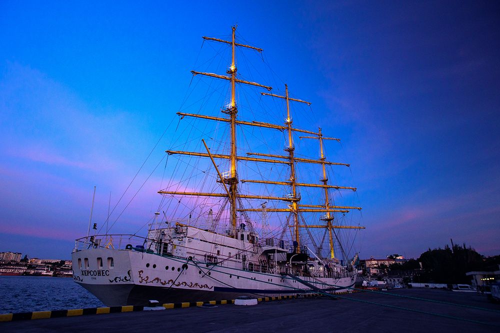 парусник Херсонес