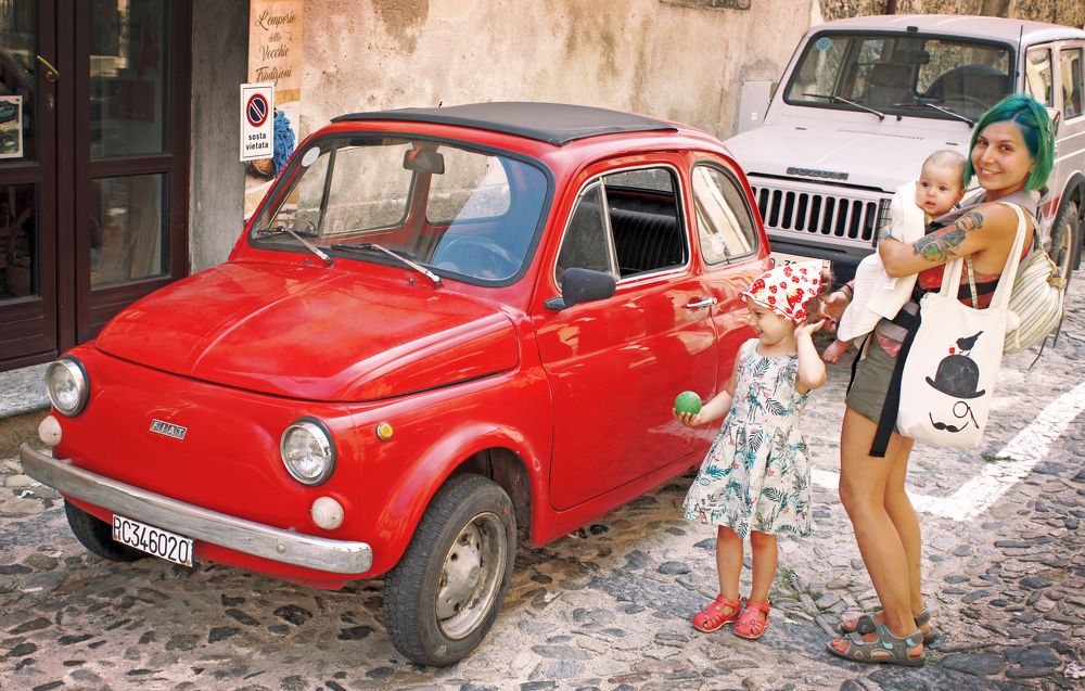 машинка малыш)