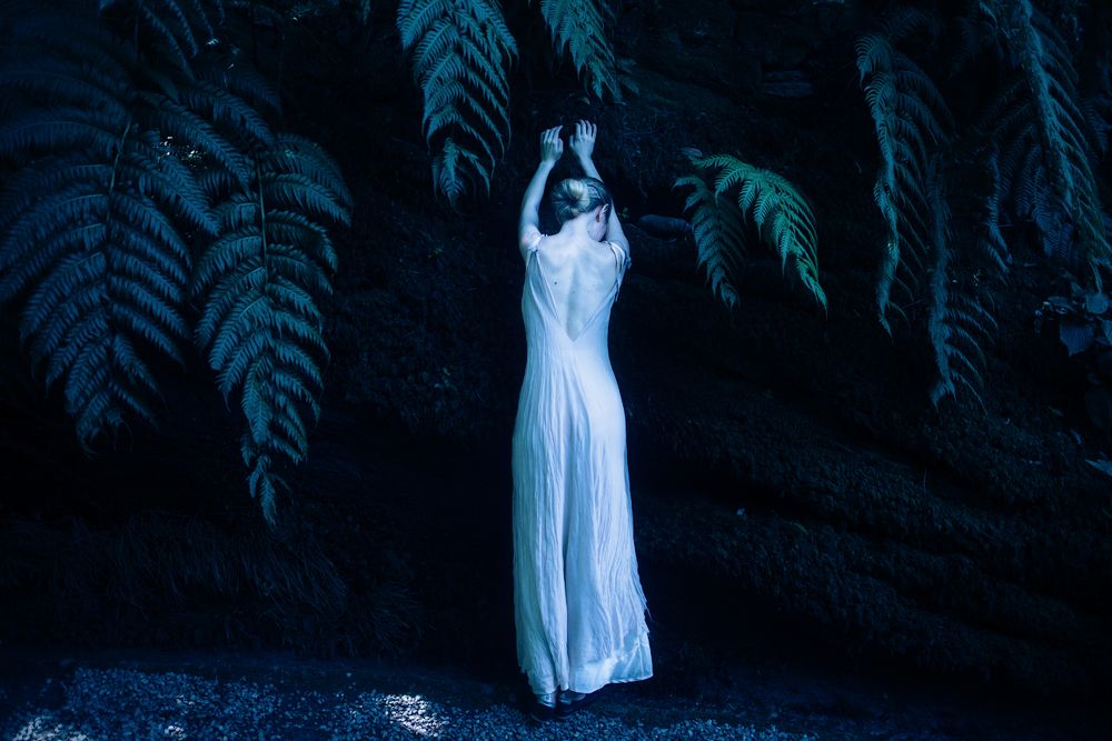 Меня здесь нет