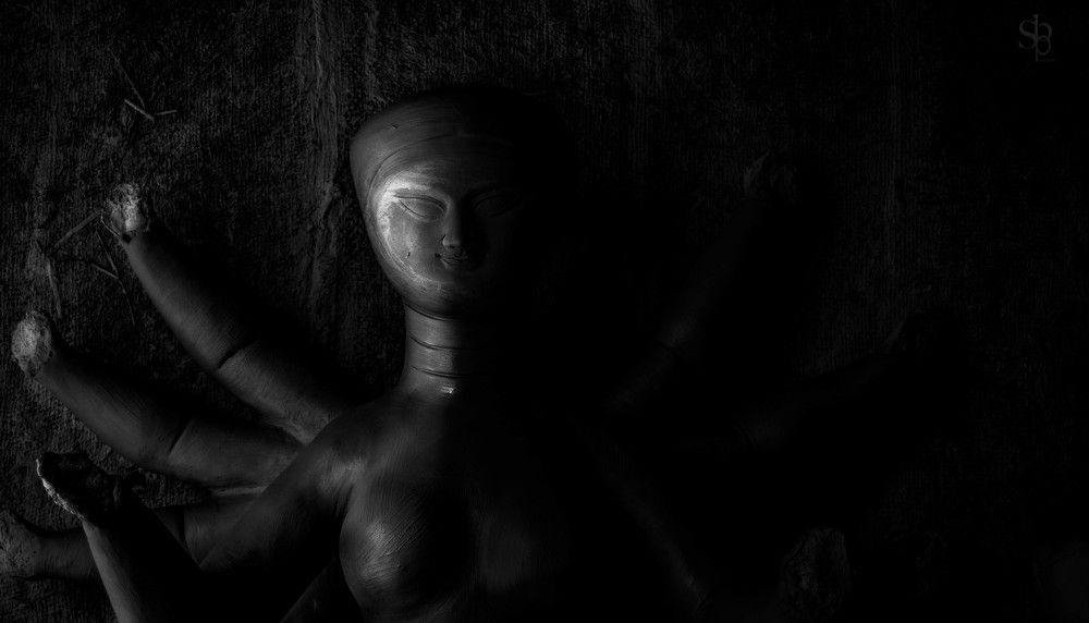 the face in the shadow