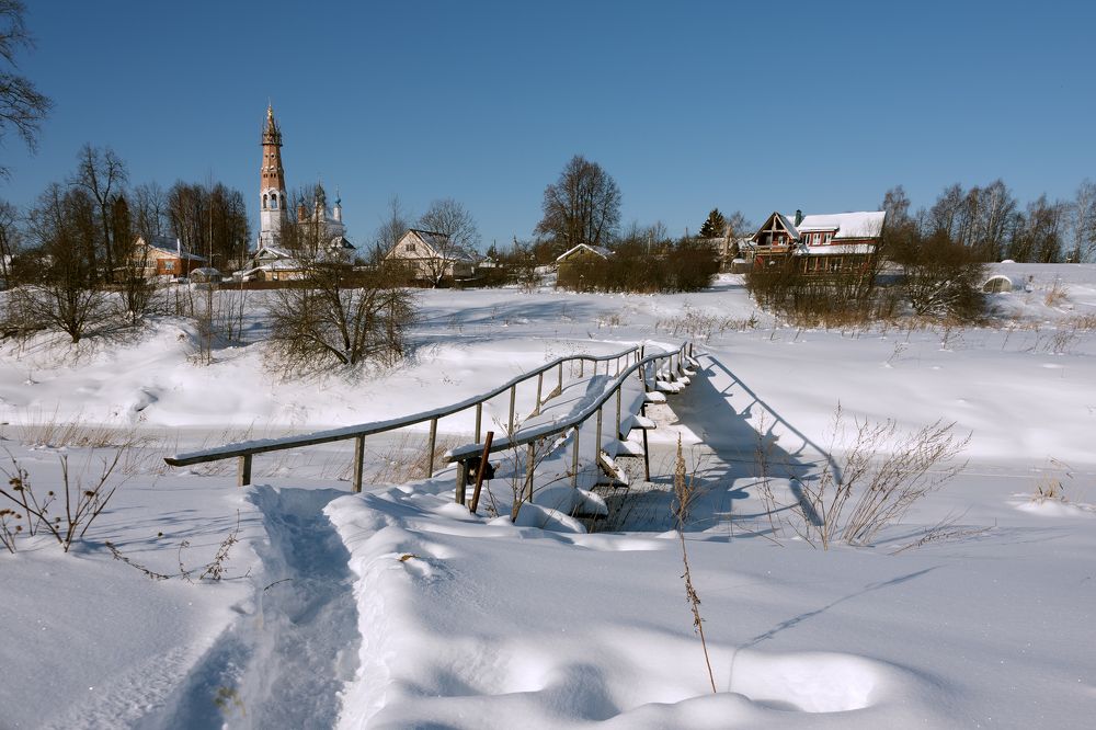 Горбатый мостик