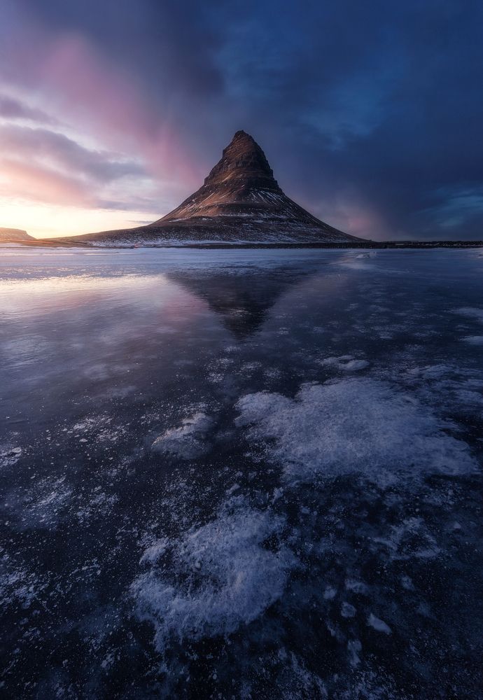 Over tha frozen Lake