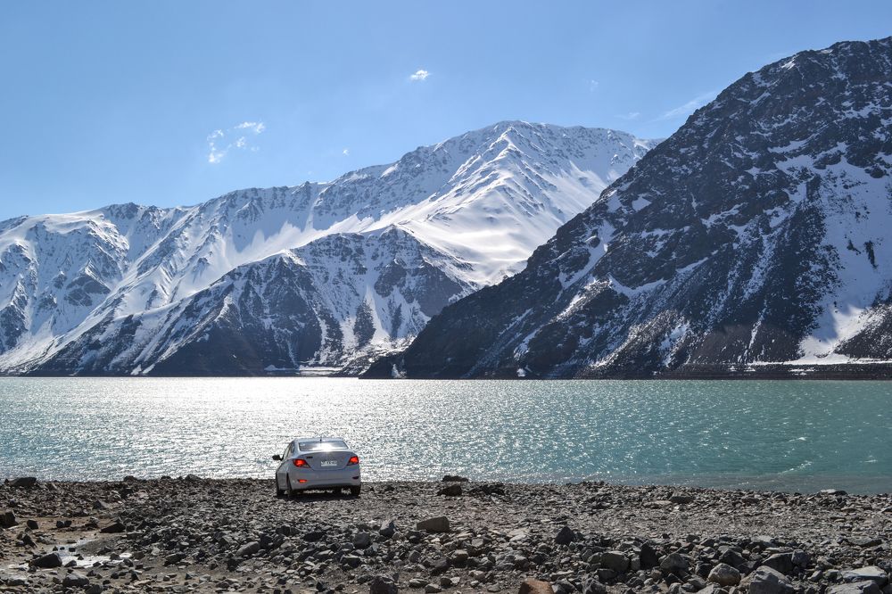 Льдинка на берегу