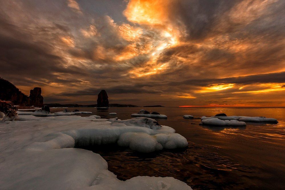 Бухты Новый Джигит