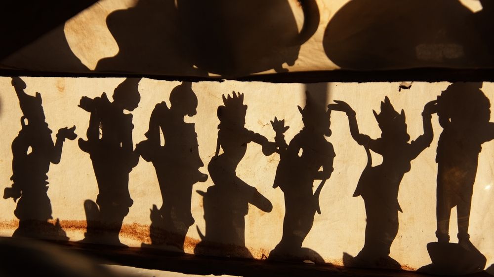 Shadow dancers