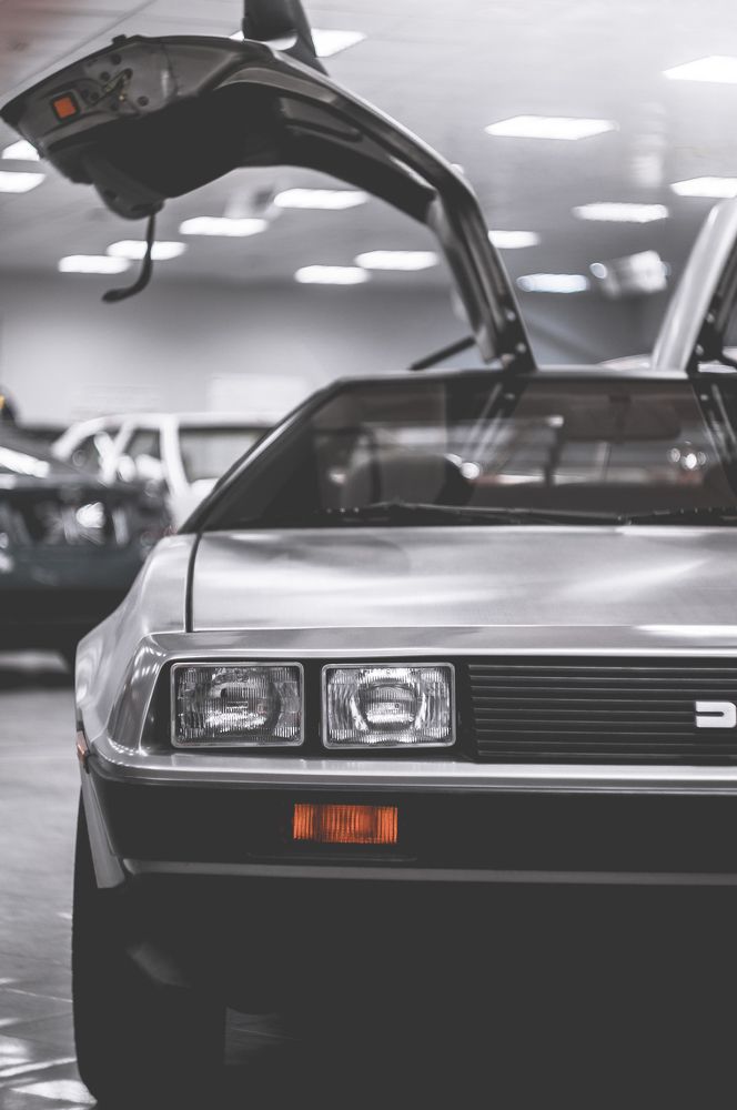 DeLorean DMC12