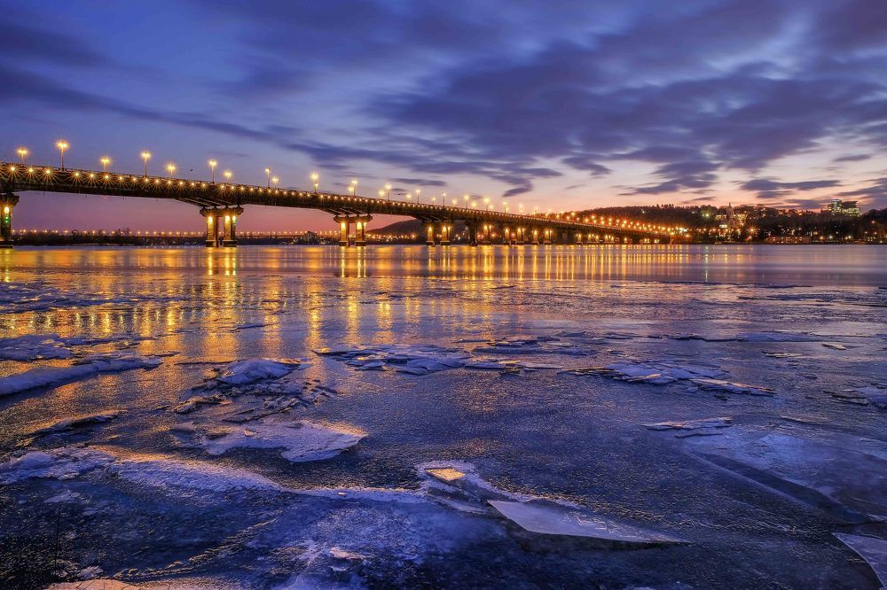 Frosty evening by the river
