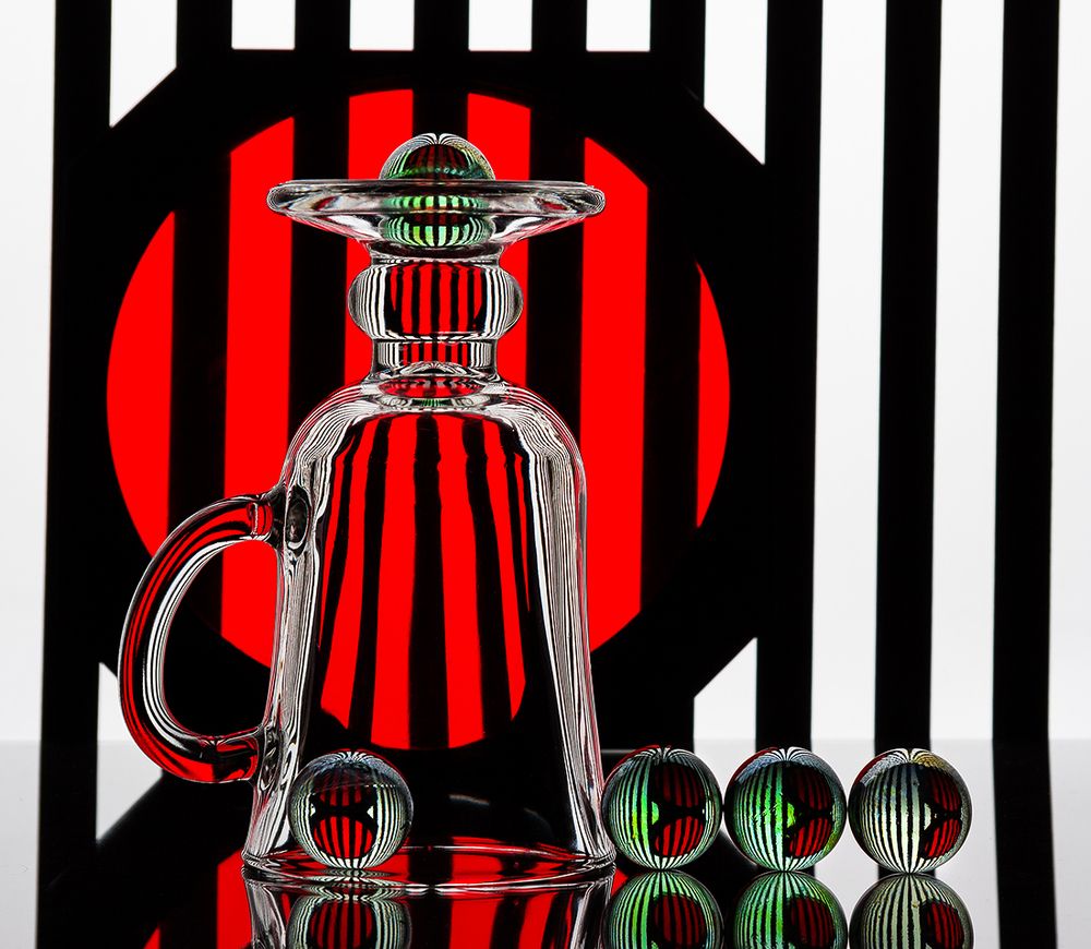 Дама в красном.