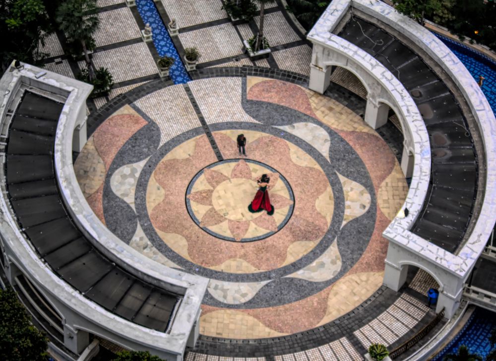 Photograph by Ages ragil