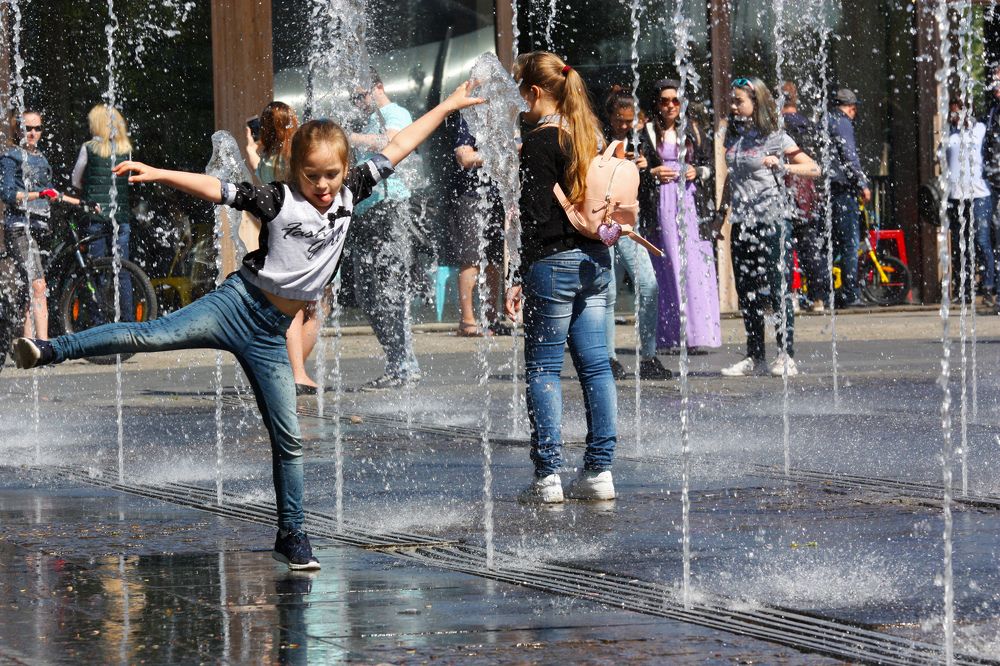 Игра с фонтаном