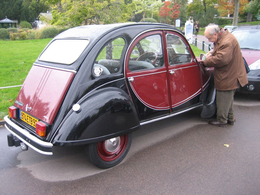 iconic Citroën 2 chevaux