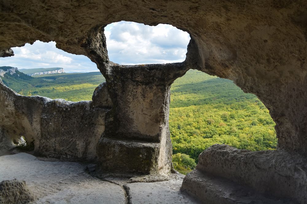 Пещерный город