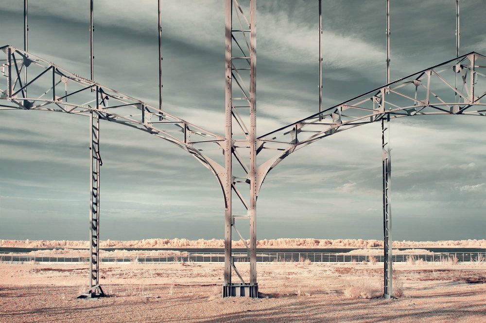 Стальная паутина