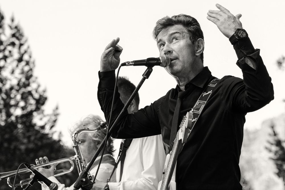 Конечно, Сюткин