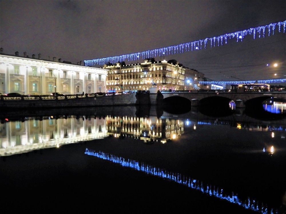 Вечерний предновогодний город