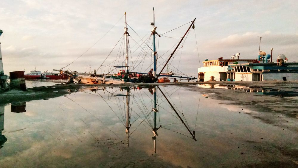 Photograph by Arief Kwandou