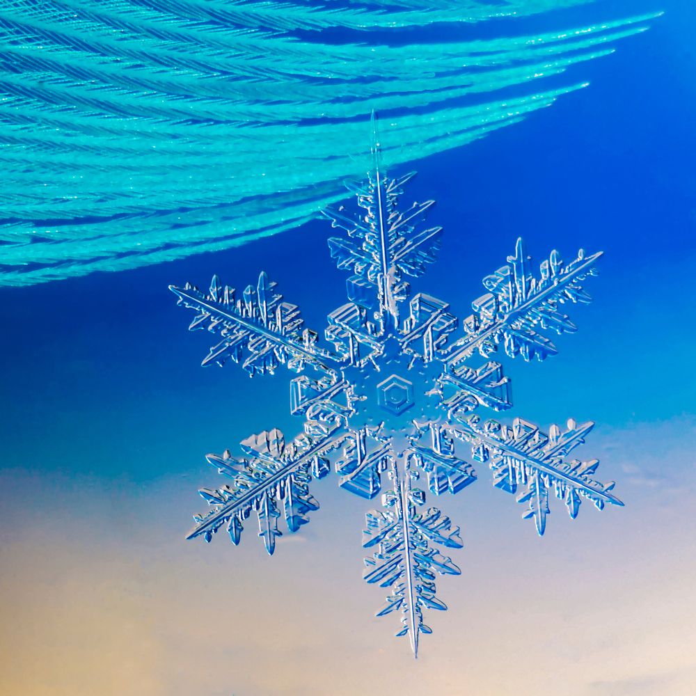 Новогодняя снежинка