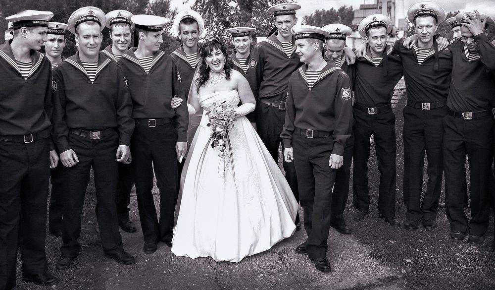 А кто жених?