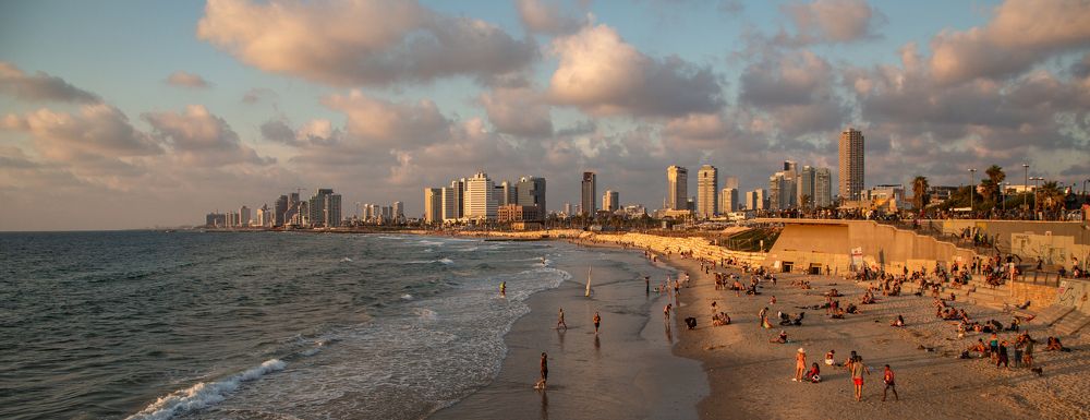 Тель Авив.
