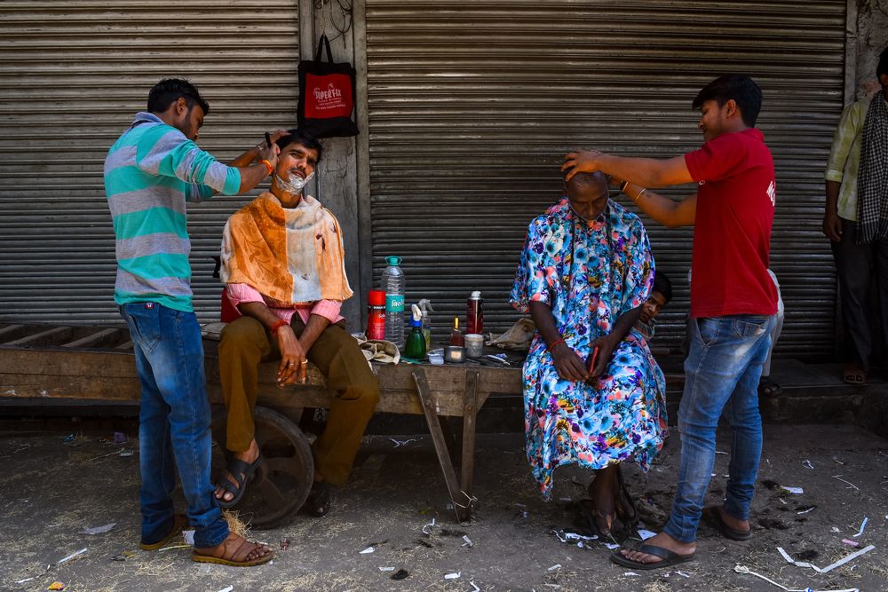 Roadside Barbers