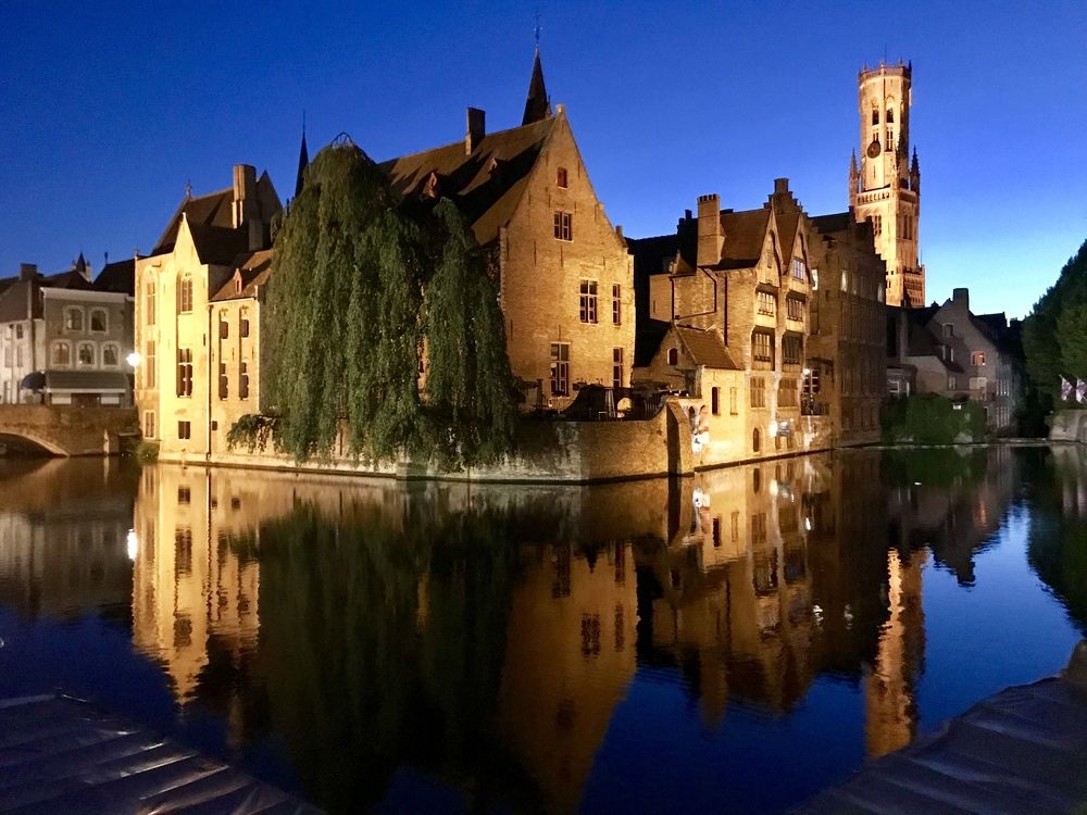 Reflejos en Brujas...