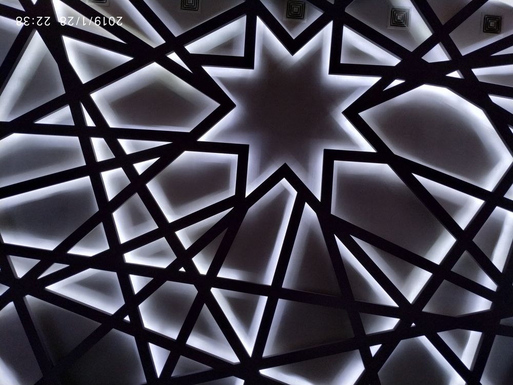 Тени из света