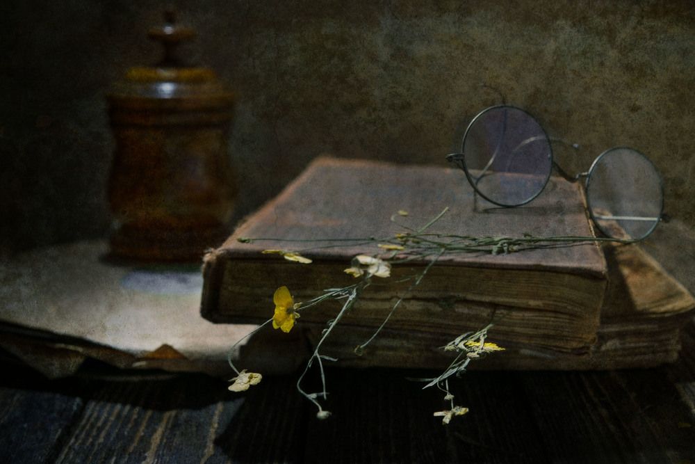 Всех наших встреч нечаянная память...